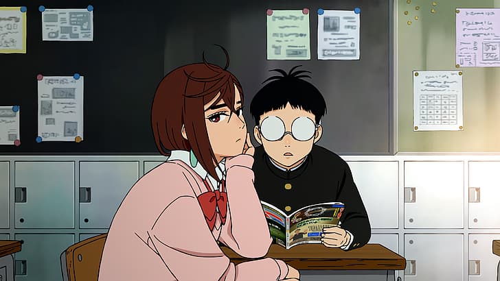 momo and okarun sitting dandadan